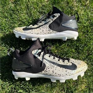 Men’s size 12 - Nike Mike Trout baseball / softball cleats